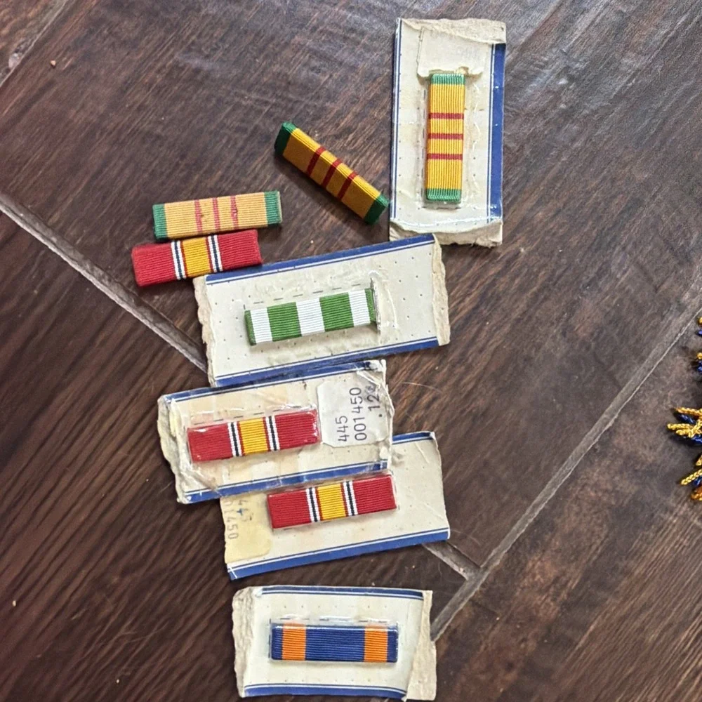 Lot Of U.S. Military Bar & Ribbon Awards Army, USAF, Navy D85